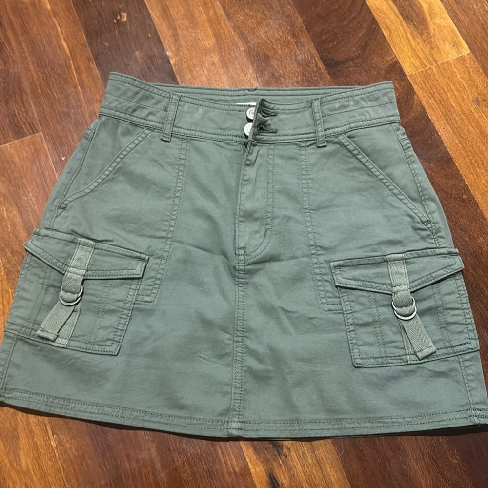 Green skirt